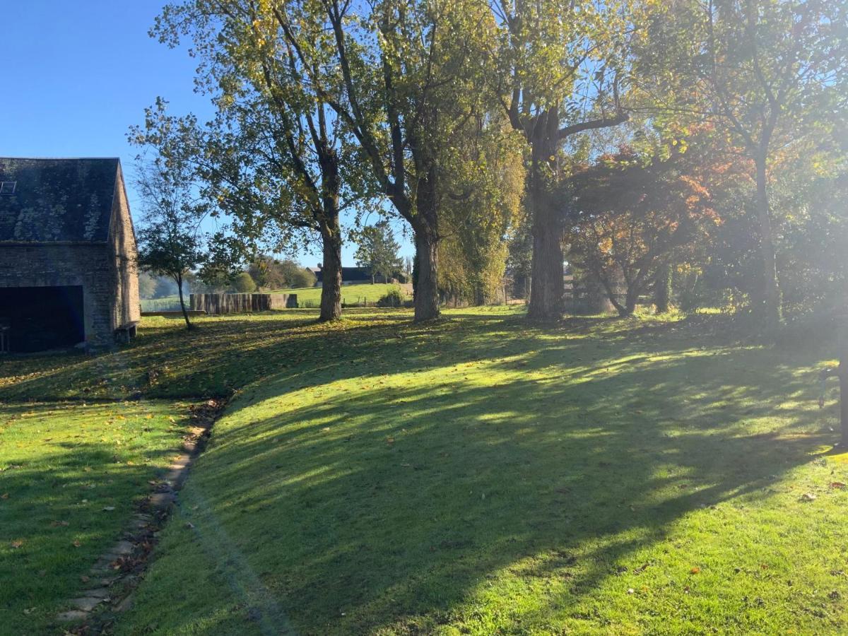 Welcoming And Peaceful Bed And Breakfast Fougerolles-du-Plessis Exterior photo