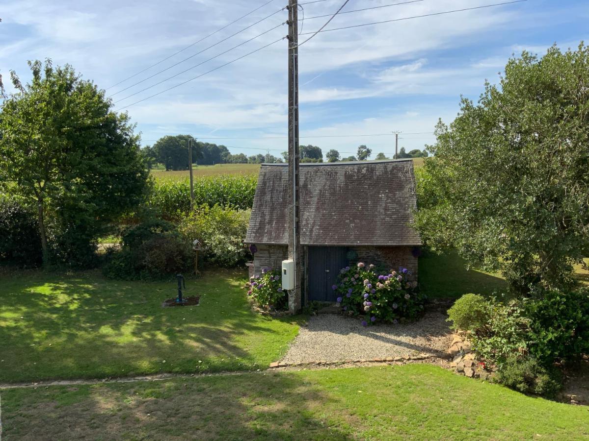 Welcoming And Peaceful Bed And Breakfast Fougerolles-du-Plessis Exterior photo