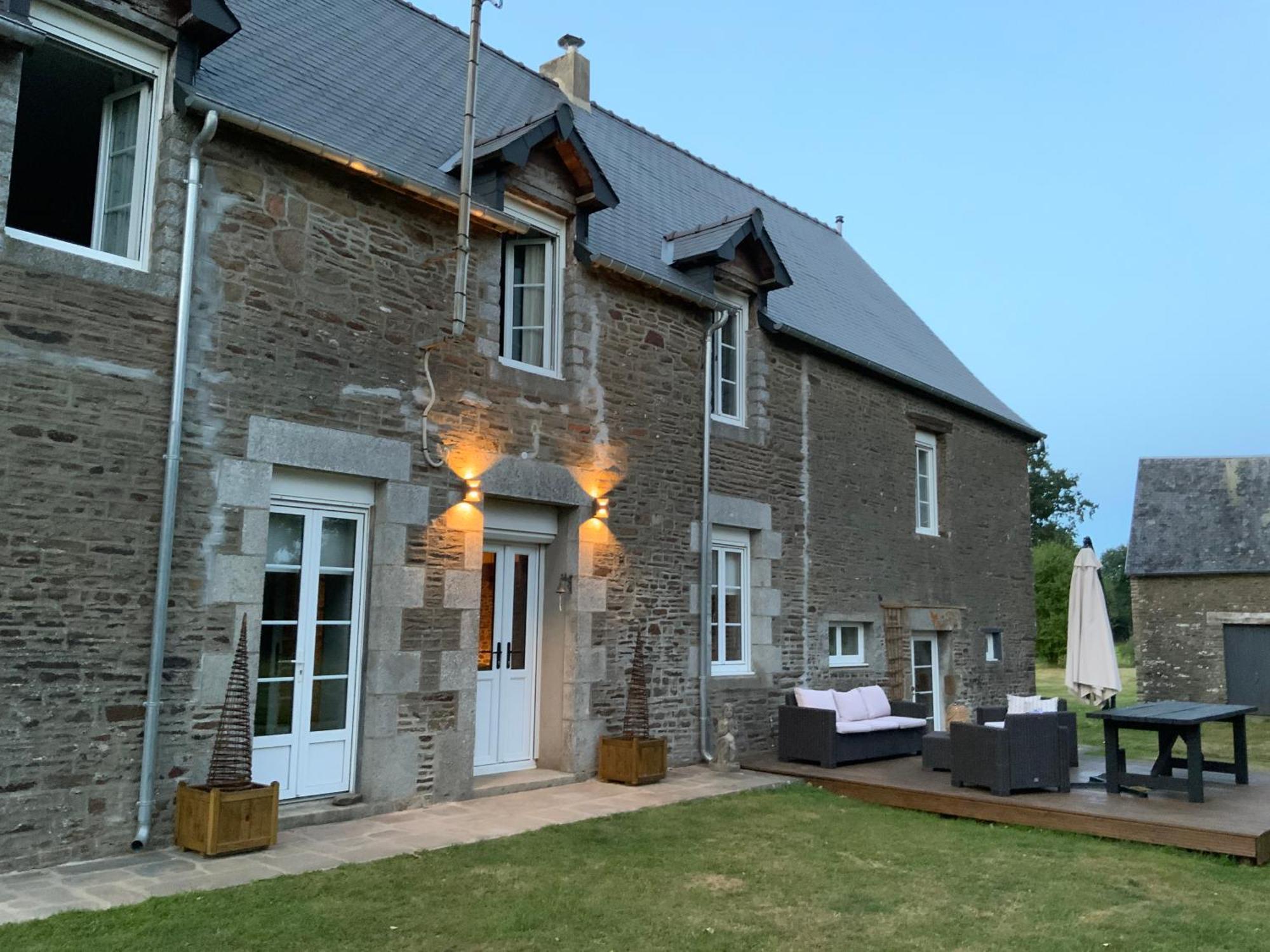 Welcoming And Peaceful Bed And Breakfast Fougerolles-du-Plessis Exterior photo